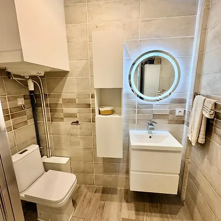 Studio - 50M Vieux Port - Parking Inclus- Clim * La Ciotat